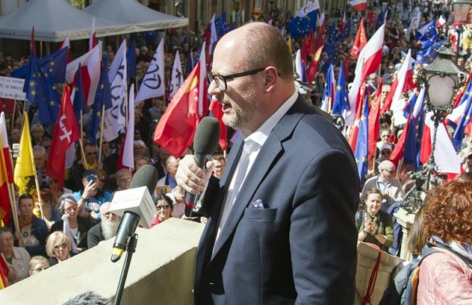 Izboden gradonačelnik Gdanjska: Stanje kritično, građani masovno daju krv