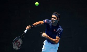 Federer savladao Uzbekistanca