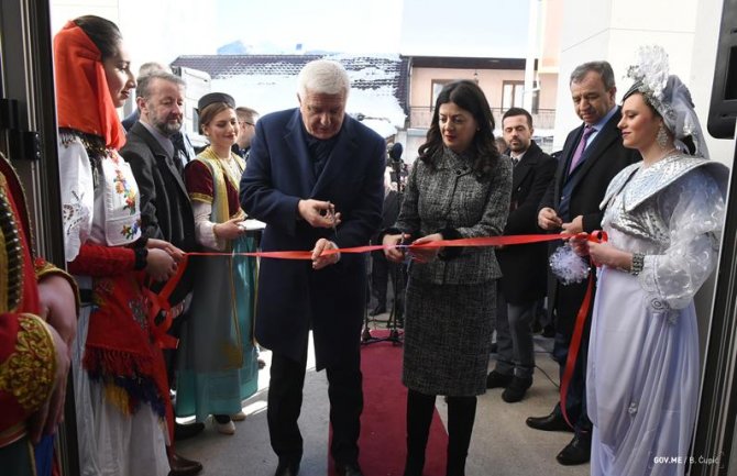 Marković otvorio u Gusinju novi administrativni centar: Funkcionalan objekat za kvalitetnije usluge građanima