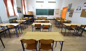 Dvojezična odjeljenja u još četiri škole u Podgorici, Nikšiću i Bijelom Polju