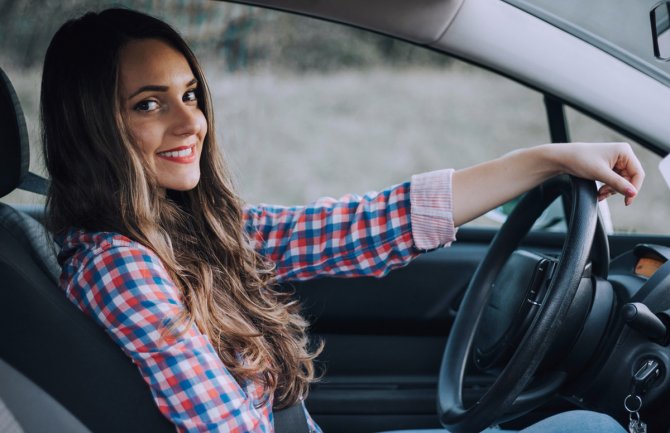 Naučno dokazano, žene su ipak bolji vozači