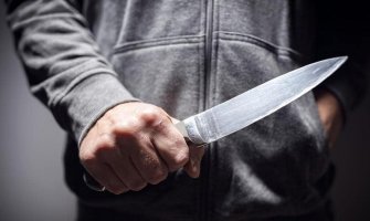 Podgorica: Mladić (18) ubijen nožem, uhapšena ženska osoba(42)