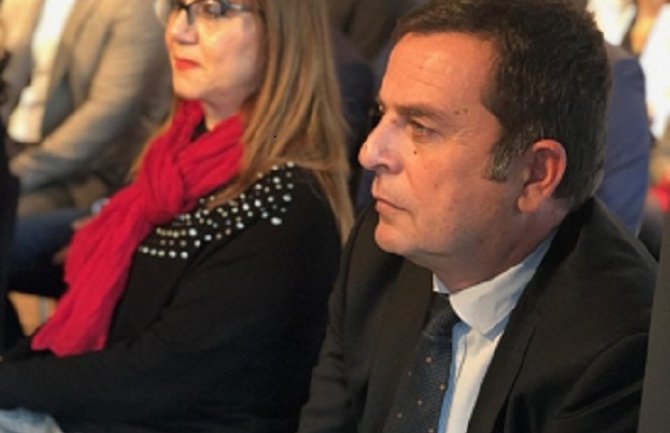 Čučka poručio Rađenoviću: Ne vjerujemo savjetnicima bivših DPS-ovih gradonačelnika