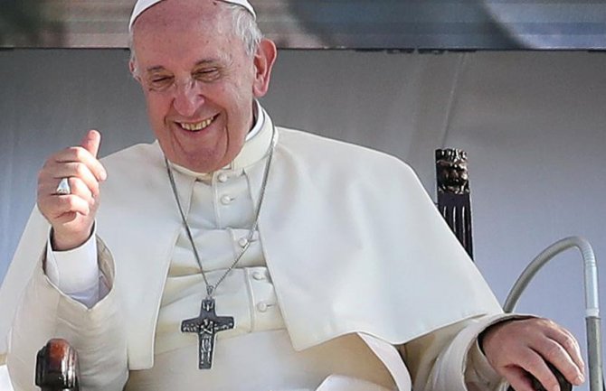 Papa će dobiti milion dolara za humanitarnu organizaciju ako bude vegan za uskršnji post