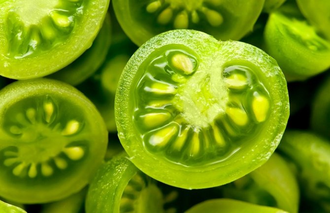 Zeleni paradajz: Prirodni lijek koji pomaže u liječenju proširenih vena i kapilara
