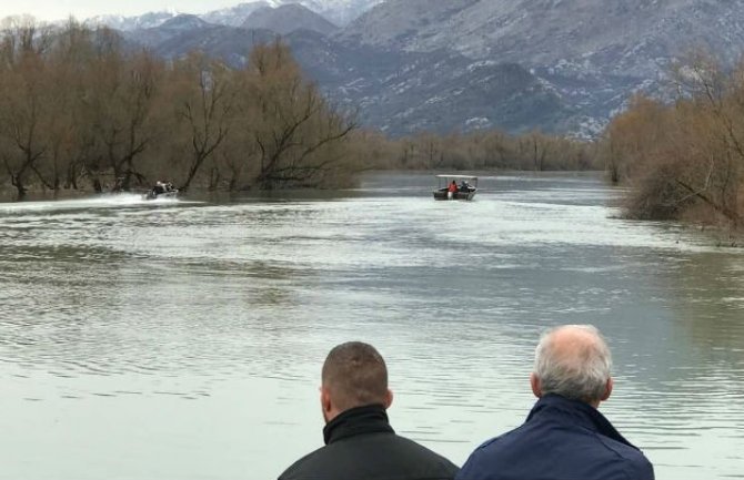 Nesreća na Skadarskom jezeru: Ronioci pronašli čamac