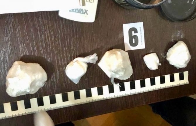 Pretresom štek stana oduzet kokain vrijedan 12.000 eura, uhapšen Podgoričanin