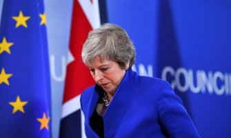 Velika Britanija zvanično zatražila tromjesečno odgađanje Brexita