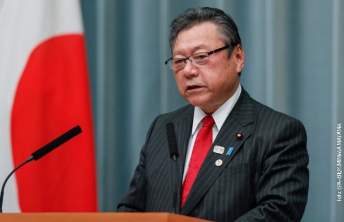 Japanski ministar se javno izvinio zbog kašnjenja od 3 minuta