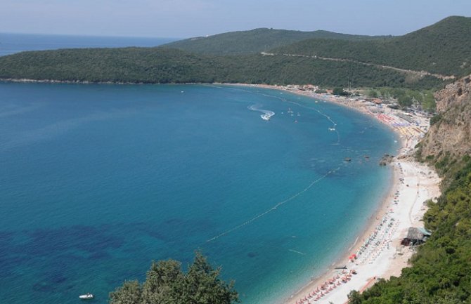 Crna Gora i Hrvatska da se otvore za strane turiste