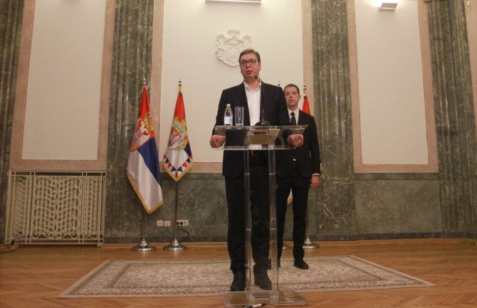 Vučić: Srbi tražili da se povuku iz kosovskih institucija