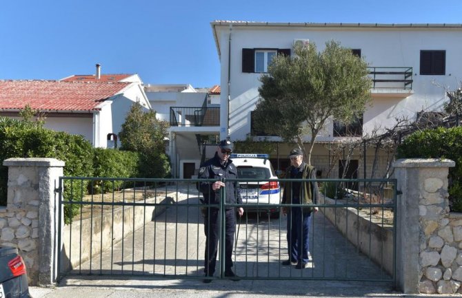 Užas u Hrvatskoj: Otac bacio 4 maloljetne djece sa prvog sprata