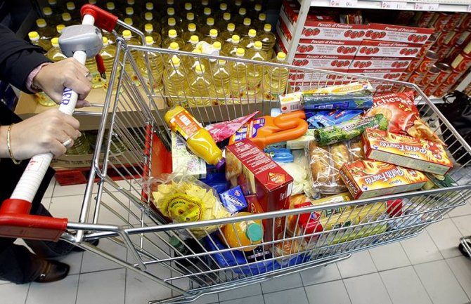 Minimalna potrošačka korpa u januaru iznosila 635 eura