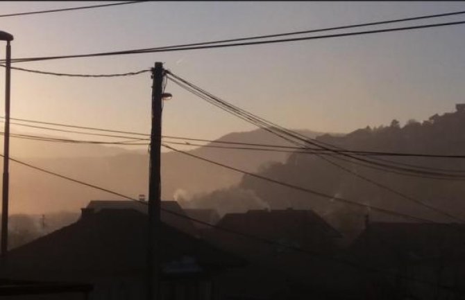 Pljevlja: Vazduh zagađen sa povremenim rekordnim satnim prekoračenjima otrovnih čestica