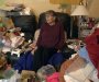 30 godina nije čistila svoj stan: Preskakala vreće sa smećem da bi došla do mjesta za odmor  (FOTO)