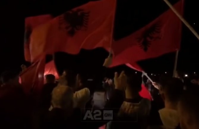 Bošković o zastavama u Tuzima: To ne priliči Crnoj Gori