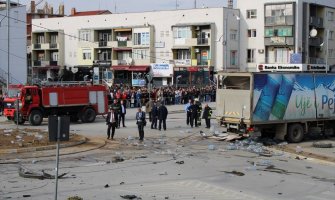 Kosovo: Jedna osoba poginula, a 16 povrijeđeno u saobraćajnoj nesreći u Gnjilanu