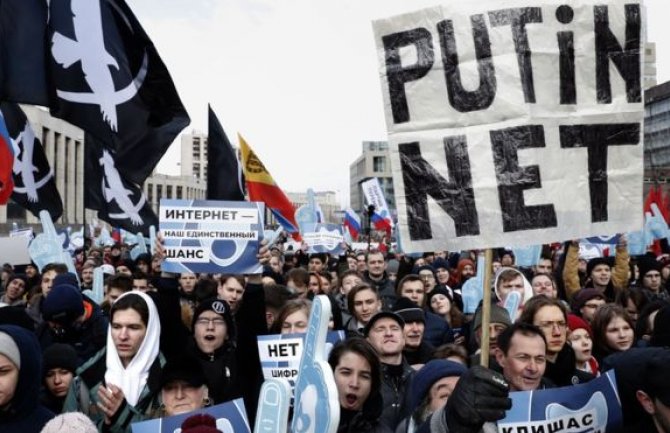 Uhapšeno 28 osoba: Demonstranti u Moskvi tražili slobodu pristupa internetu