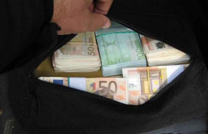 Uhapšen Bjelopoljac zbog krađe 100.000 eura, za saučesnikom se traga