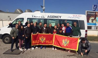 Podrška crnogorksim fudbalerima: Navijači iz Bijelog Polja stigli u Sofiju