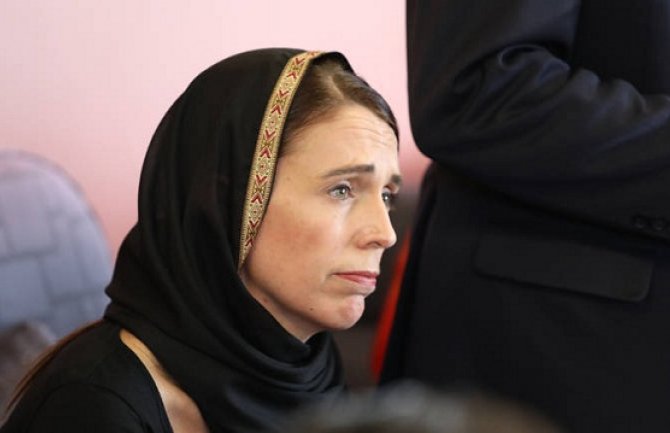 Premijerka Novog Zelanda: Nijesam znala da će nošenje marame uliti sigurnost muslimanima