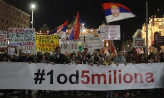 Sa protesta u Beogradu poručeno: Vučića ćemo otjerati mirno