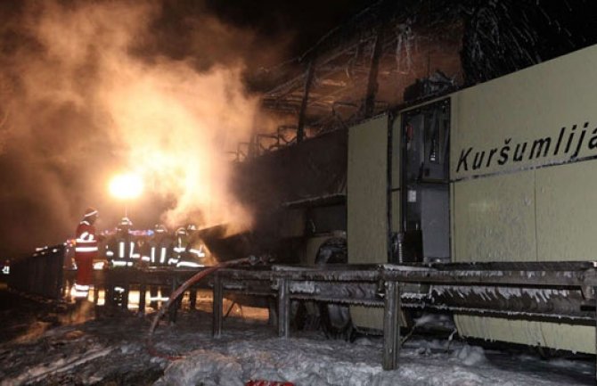 Autobus iz Srbije izgorio u Njemačkoj: Putnici  tokom vožnje u pravcu Minhena osjetili da nešto gori 