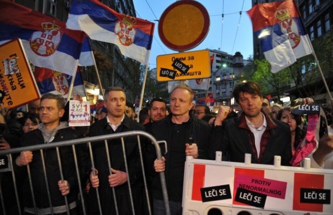 Sa protesta u Beogradu poručeno: Sledeće subote ćemo reći Vučiću da je gotov!