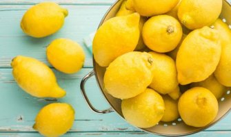 Nutricionisti savjetuju: Ko ne bi trebalo da konzumira limun