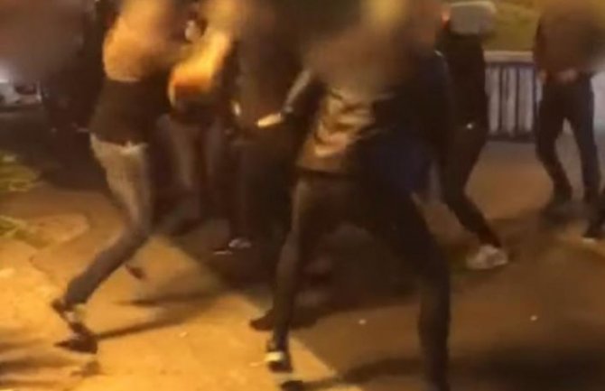 Split: Masovna tuča, upali ljudi s fantomkama (VIDEO)