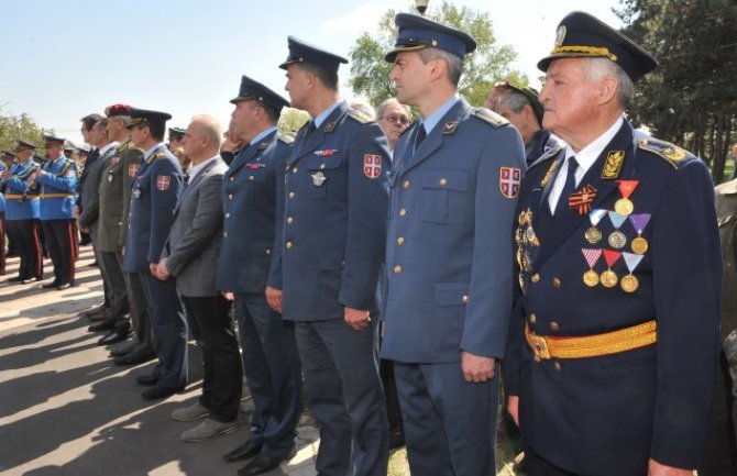 Vojni vrh Srbije: Upozoravamo sve u državi i van nje, koji najavljuju državni udar