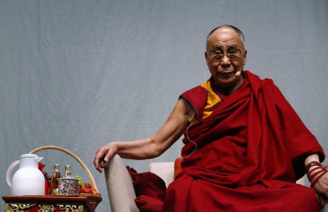Dalaj Lama izašao iz bolnice