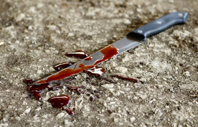Jeziv zločin u Srbiji: Nožem prerezao grkljan muškarcu nasred ulice