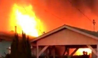 Tragedija u Čileu: Avion se srušio na kuću, poginulo 6 osoba (VIDEO)