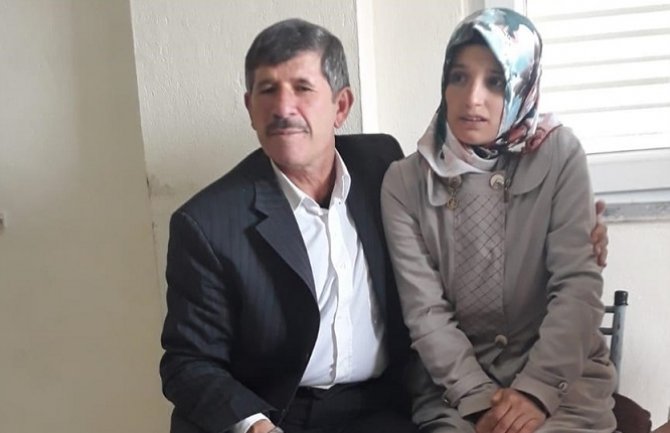 Potresna priča: Otac i kćerka se sreli nakon čak 32 godine!