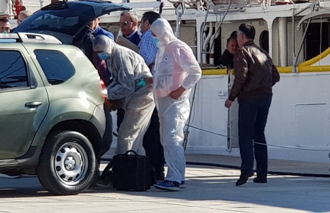 Šverc kokaina na brodu Jadran: Uhapšene tri osobe, među njima i pripadnici Vojske CG 