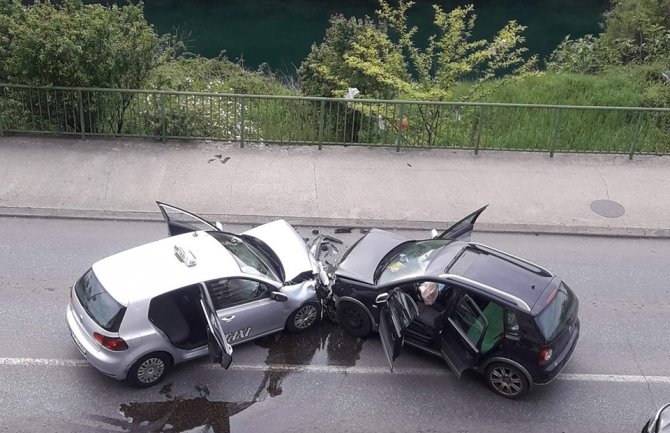 Podgorica: Troje povrijeđenih u udesu kod Vezirovog mosta