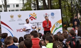 Iz Bijelog Polja krenuo Olimpijski karavan: Vrijednosti olimpijzma predstavljene najmlađima