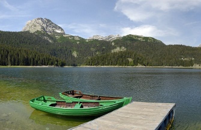 Počinje sezona sportskog ribolova na Crnom jezeru