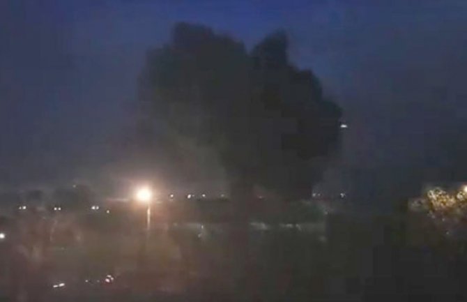 Rusija: Veliki požar u fabrici za balističke rakete, krov urušen (VIDEO)