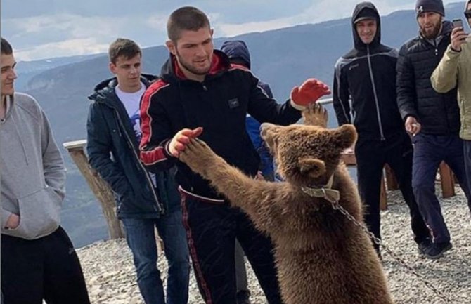 Nurmagomedov se ponovo sreo sa medvjedom (VIDEO)