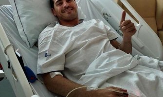 Kaslijas se javio iz bolnice posle srčanog napada, a okačio je i fotku na Instagramu (FOTO)  