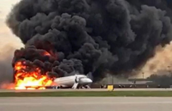 Preživjeli pilot otkriva šta se dešavalo prije avionske nesreće (VIDEO)