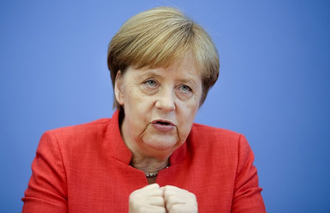 Merkel na prvom testu negativna na koronavirus