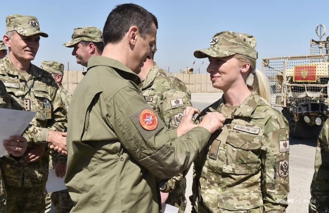 Avganistan: Medalje vojnicima od ministra za uspješan angažman u NATO misiji (FOTO)