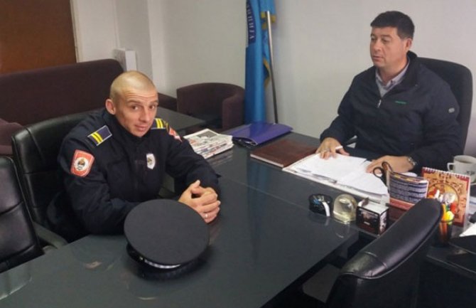 Kolege ponosne: Policajac iz Rudog trčao do Ostroga tri dana i 5 sati