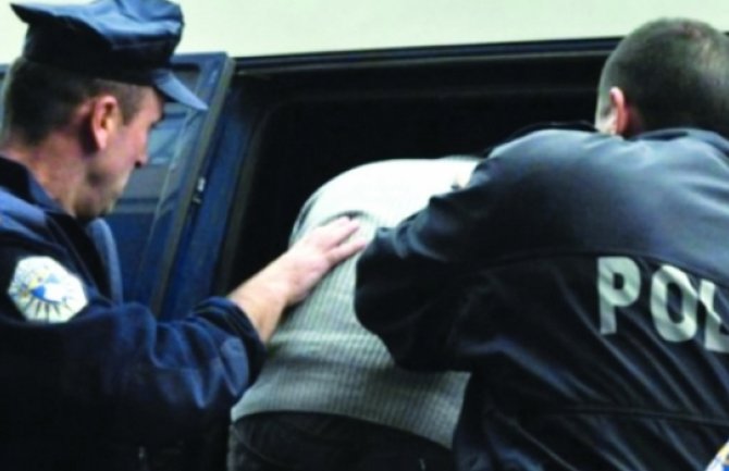  Priveden policijski službenik u Zubinom Potoku