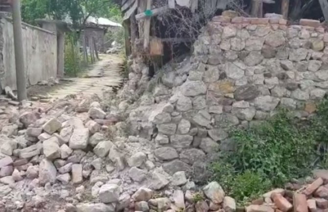 Više zemljotresa potreslo Albaniju, ima povrijeđenih(FOTO)