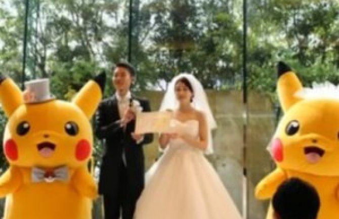 U Japanu se vjenčavaju uz omiljenog lika iz crtaća (VIDEO)