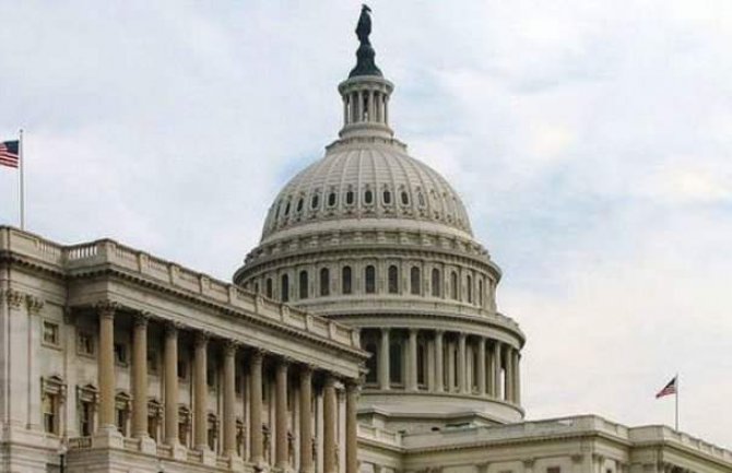 Demokrate i republikanci zajedno u Senatu predstavili nacrt zakona o oružju